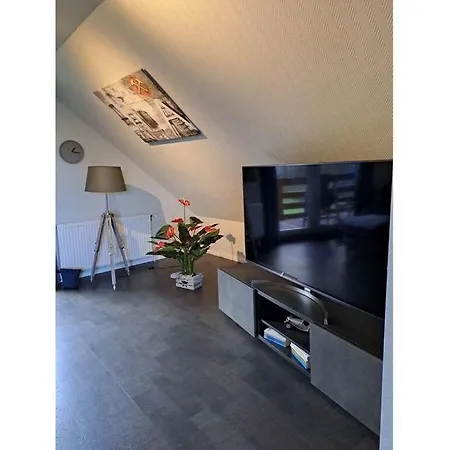 Happiness In Modern Retreat 3*