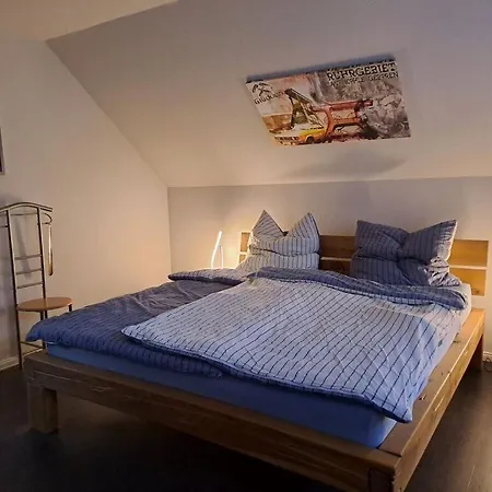 Hotel Happiness In Modern Retreat